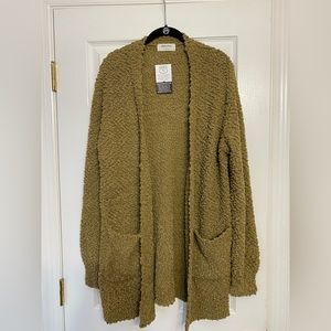 NWT Women’s Cardigan Sweater Size Large Brown